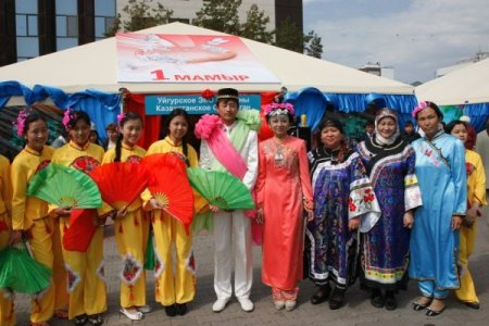 Kazakistan’da 1 Mayıs Çoşkuyla Kutlandı