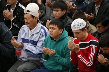 Kazakistan’da Bayram Coşkusu Sokaklara Taştı