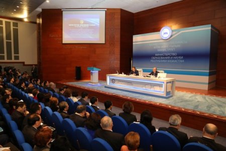 Kazakistan’da eğitimde üçüncü dil mecburiyeti