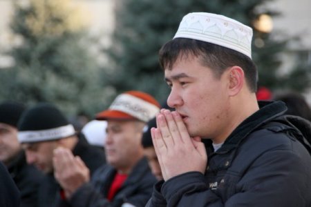 Kazakistan’da Kurban Bayramı Coşkusu Sokaklara Taştı