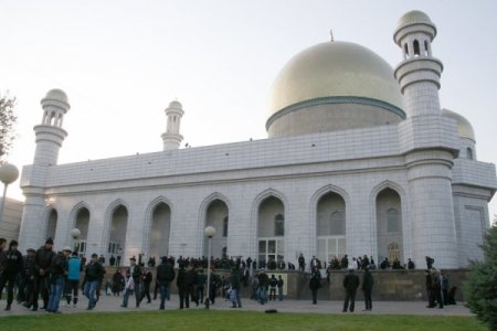Kazakistan’da Kurban Bayramı Coşkusu Sokaklara Taştı