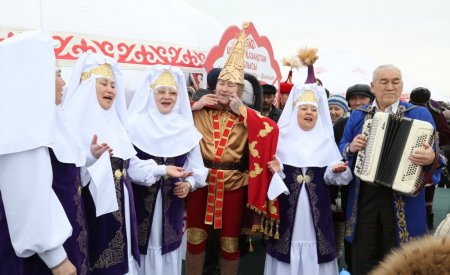 Kazakistan'da Nevruz kutlaması coşkuyla başladı