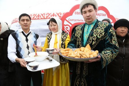 Kazakistan'da Nevruz kutlaması coşkuyla başladı