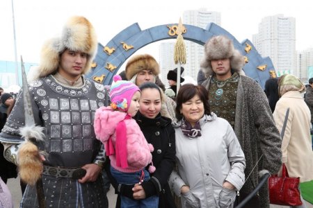 Kazakistan'da Nevruz kutlaması coşkuyla başladı