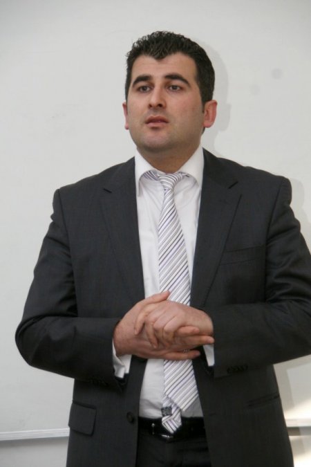 Kazakistan'da Türkçe eğitim merkezinde sertifika heyecanı