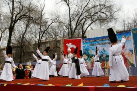 Kazakistan’daki Süleyman Demirel Üniversitesi’nde Nevruz Coşkusu