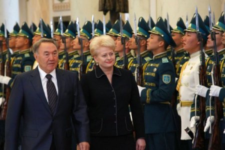 Kazakistan’dan Litvanya’ya Agit Desteği