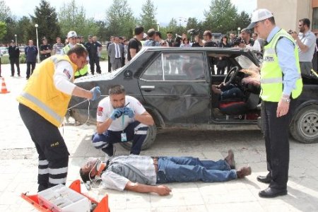 Kazalara müdahale tatbikatı gerçeğini aratmadı
