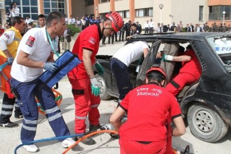 Kazalara müdahale tatbikatı gerçeğini aratmadı