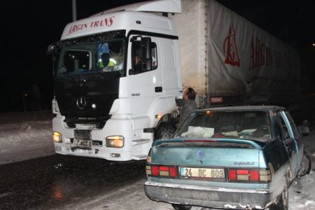 Kazaya giden polisler ölümden döndü