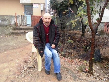 Kazazedeye çay ve hurma ikramı