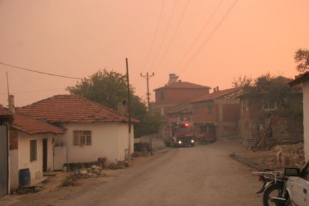 Kazdağılarına yakın köyler yangın dolayısıyla boşaltıldı