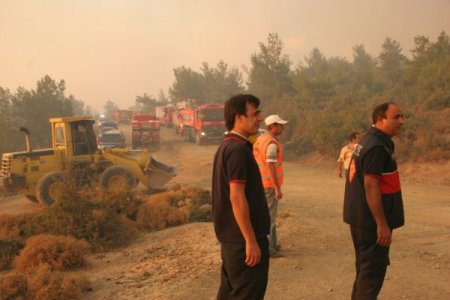 Kazdağılarına yakın köyler yangın dolayısıyla boşaltıldı