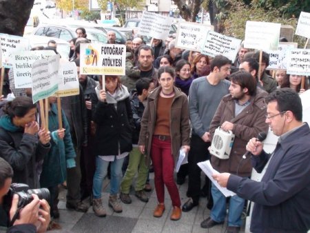 Kazım Koyuncu Kültür Merkezi'ni kapattırmamak için eylem yaptılar