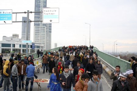 Kazlıçeşme'deki Nevruz kutlamalarında dağılımlar başladı