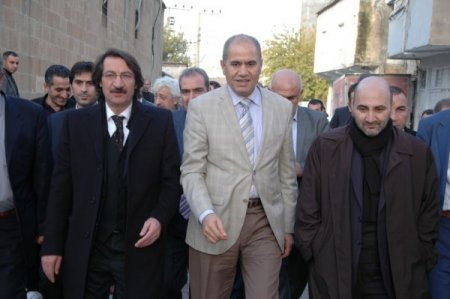 KDP’nin bölge sorumlusu Elçi’nin taziyesine katıldı