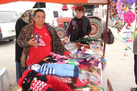Keçe nakışı taş bebekler ilgi görüyor