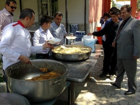 Keçiborlulu öğrenciler Peygamber Efendimiz'in (sas) doğumunu kutladı
