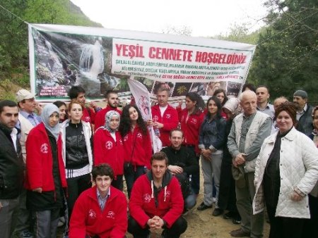 Keçilerin boynuzuna çıra bağlayıp yakarak düşmanı kaçıran çoban anıldı