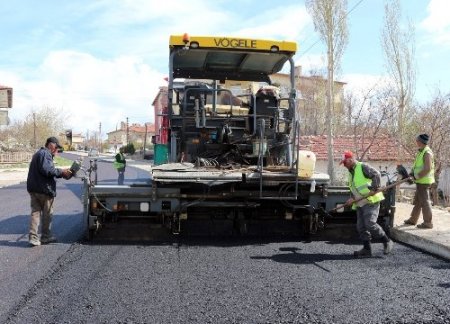 Keçiören ve Elmadağ’da asfalt sezonu açıldı