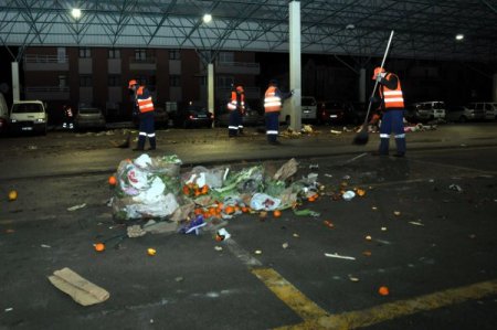 Keçiören'de belediyeden pazarlara özel temizlik ekibi