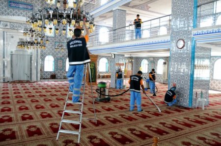 Keçiören'de Camiler Ramazan'a Hazırlanıyor