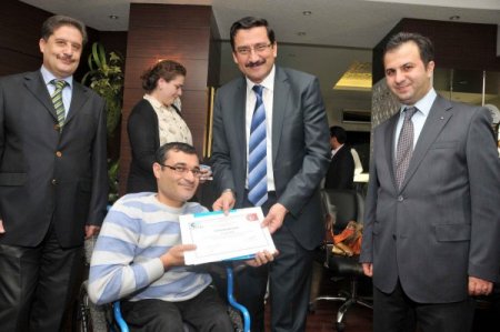 Keçiören’de engelli girişimciler sertifikalarını aldı