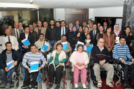 Keçiören’de engelli girişimciler sertifikalarını aldı
