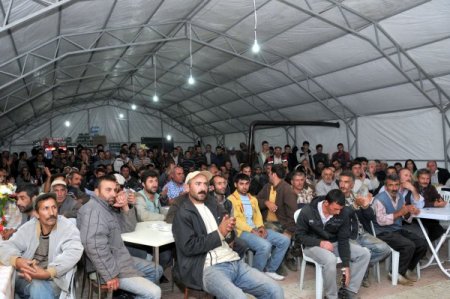 Keçiören'de kurbanlık satıcıları için türkü gecesi düzenlendi