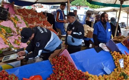 Keçiören'de pazar terazileri kayıt altına alındı