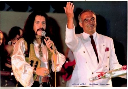 Keleşoğlu: Birinci ihtilal babamı, ikinci ihtilal milletvekilliğimi aldı