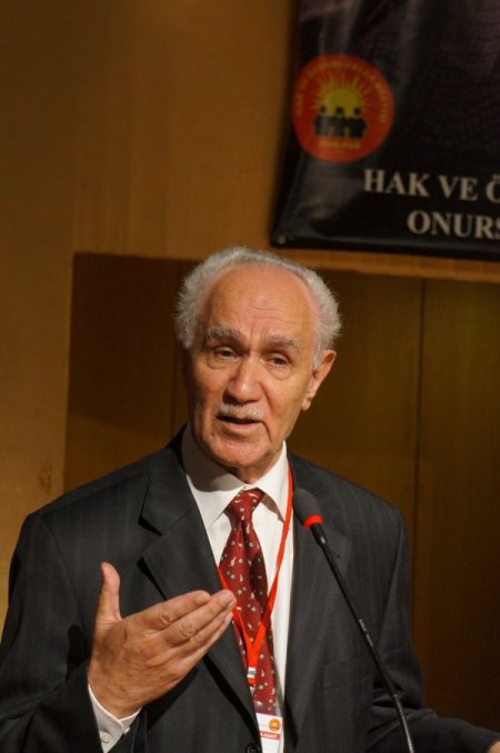 Kemal Burkay: BDP özgürce davranamıyor, İmralı'ya veya başka yerlere bakıyor