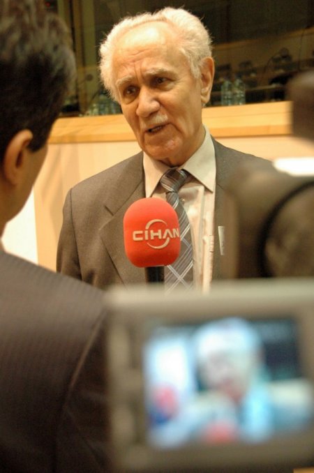 Kemal Burkay: Yeni Anayasaya Ak Parti'den Sonra En Büyük Desteği Bdp Vermeli