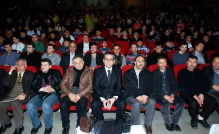 Kemal Gülen: Seyirci, olaylara seyirci kalmamalı