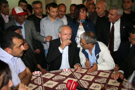 Kemal Kılıçdaroğlu Kumlu İlçesinde Halka Hitap Etti