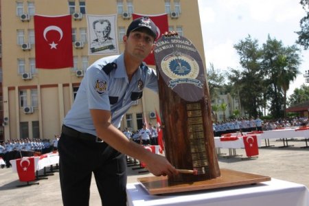 Kemal Serhatlı Pmyo'da Mezuniyet Coşkusu