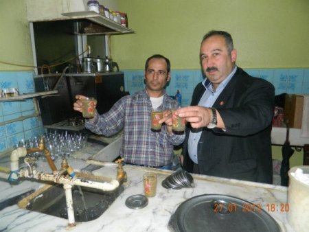 Kemalpaşa Kamber köyünde çeşmelerden bir haftadır çamur akıyor