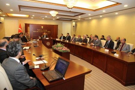 Kent Güvenliği Danışma Kurulu Toplantısı Vali Yazıcı başkanlığında yapıldı