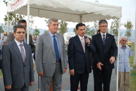 Kentsel dönüşüme depremde hasar gören binalardan başlandı