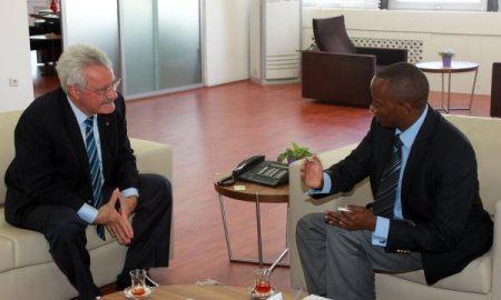 Kenya Büyükelçi Vekili'nden Başkan Tanık'a ziyaret