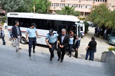 Kepçe operatörünü işkenceyle öldürdükleri iddia edilen 4 kişi tutuklandı