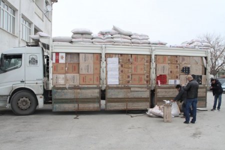 Kepek çuvallarının altından 250 bin paket kaçak sigara çıktı
