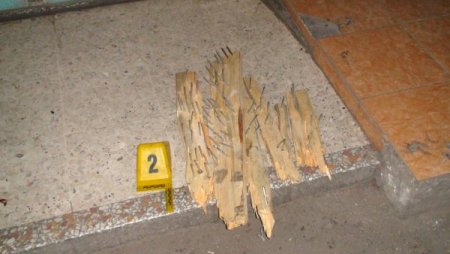 Kepenk kapattırıp, bomba bulunduran terör yandaşları tutuklandı