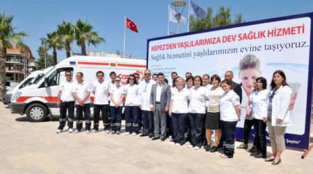 Kepez'de Bir Yılda 400 Kişi Evde Sağlık Hizmeti Aldı