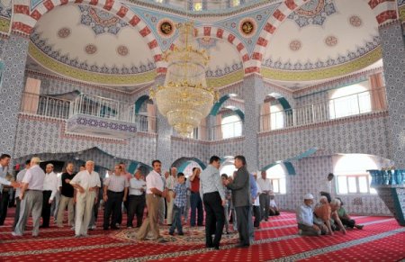 Kepez'de biri engelli asansörlü 2 cami, 7 Kur'an kursu hizmete girdi