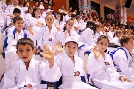 Kepez'de kış spor okulu kayıtları başladı