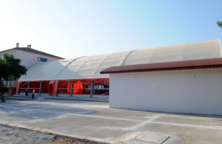 Kepez'e 24 Saat Sıcak Su Akan Spor Salonu Yapıldı