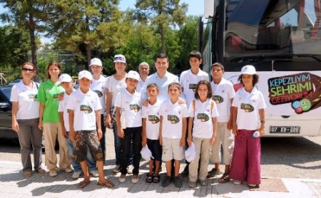 Kepezli çocuklar Antalya’yı gezerek tanıyor