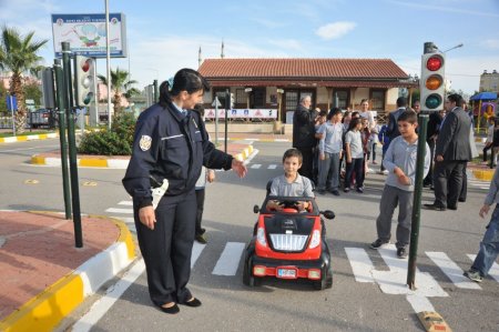 Kepezli öğrenciler sosyal projelerle kendini geliştiriyor