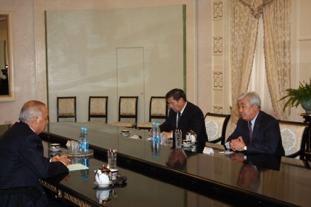 Kerimov, Kazakistan Dışişleri Bakanı İdrisov’u kabul etti